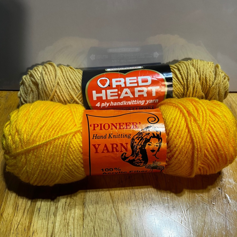 Red Heart & Pioneer 4 Ply Knitting Yarn Skeins Poppy Orange & Lt Gold 2ct